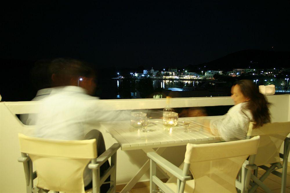 Pente Elies Milos Hotel Pollonia